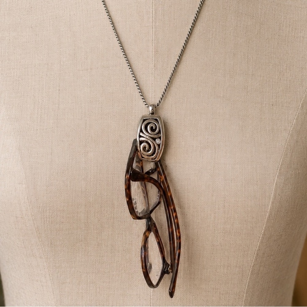 Brighton Eyeglass Holder Necklace Womens OS Silver Scroll Pendant Reader Hanger